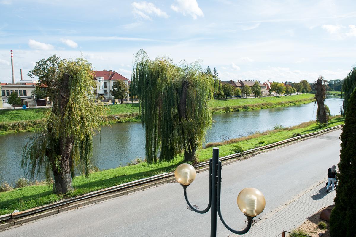 Hotel Imos Breclav ภายนอก รูปภาพ